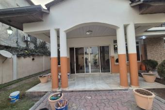 Villa  Mimosa Kinsuka 25 sur 35m 440.000